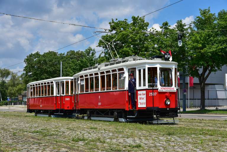 Gratis-Rundfahrt mit einer Wiener Oldtimer-Tramway
