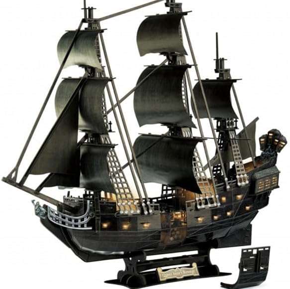 REVELL Black Pearl LED Edition 3D Puzzle