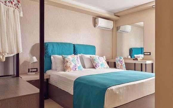 ZAKYNTHOS: 7 Nächte im Koukounaria Hotel & Suites 4* für 2 Personen (+ 1 Kind) mit Halbpension