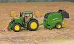 SIKU Farmer John Deere 6210R Traktor