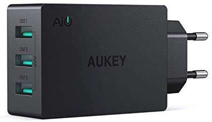 AUKEY USB Ladegerät 3 Ports 30W 6A mit AiPower Technologie